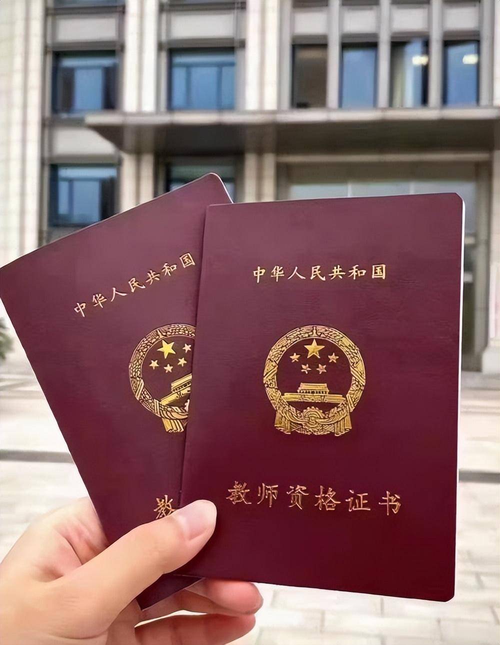 办毕业证证件电话哪家正规?3个核实渠道避开陷阱